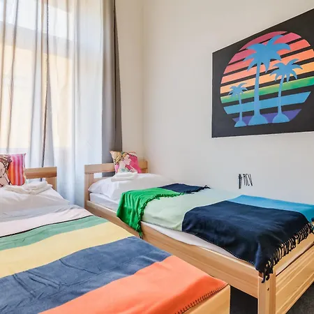 Pop Art 홈스테이